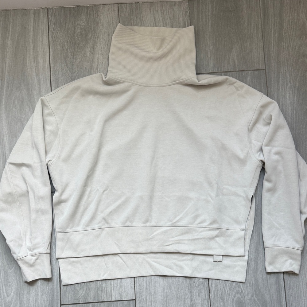 Lululemon Softstreme Turtleneck Pullover - White Opal - Size 6